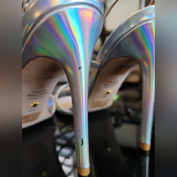 Women's Stuart Weitzman Clear Silver Sheer Heels, Size 9.5 - Picture 10 of 10